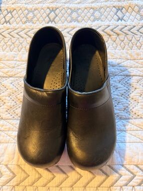 Sanita Black Leather Women's Slip-On Clogs